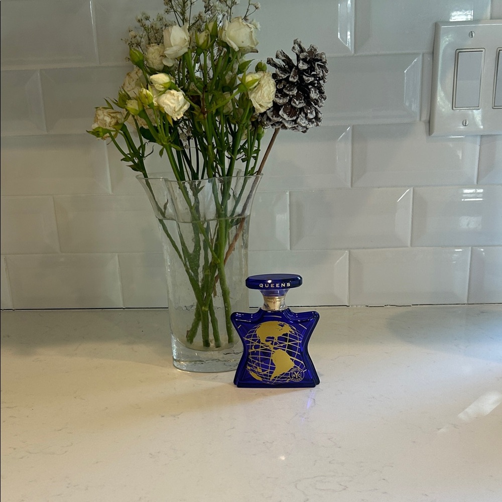Bond No. 9 New York Queens EMPTY- Blue and Gold bottle.